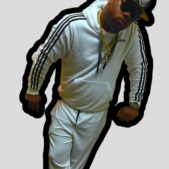 Meet your Posher, Kay - Picture 8 of 11